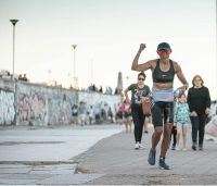 Triatlón: Fernanda Godoy cerró el año en el Ironman de Mar del Plata