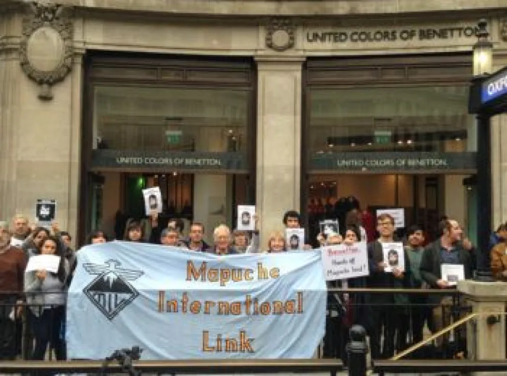 “Mapuches e ingleses asociados: algo huele hediondo en la patagonia argentina”