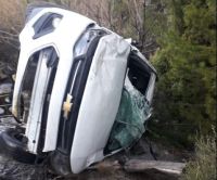 Bomberos sin descanso: un incendio en una propiedad, otro en un camión y dos accidentes, en menos de 18 horas
