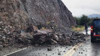 Brazo Huemul: Se desprendieron rocas en el mismo acantilado donde años atrás se produjo el derrumbe